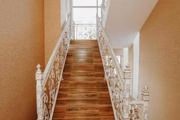 هتل Sresidence