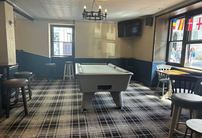 בית מלון כפרי The Golden Lion