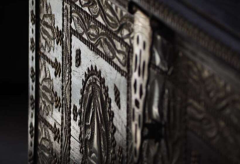 هتل Tikitam Palms Boutique