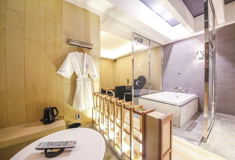 فندق Yeogiuhtte Seodaegu