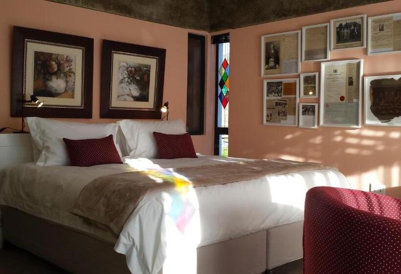 بنسيون Absolute Castillo