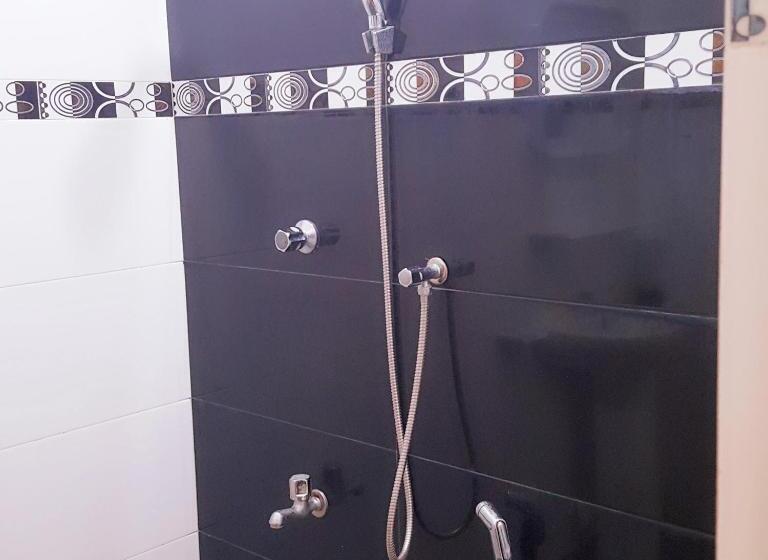 פנסיון Mother House