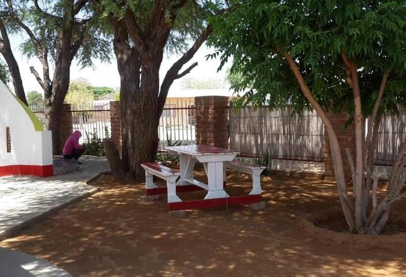 Пансион Steps Accommodation