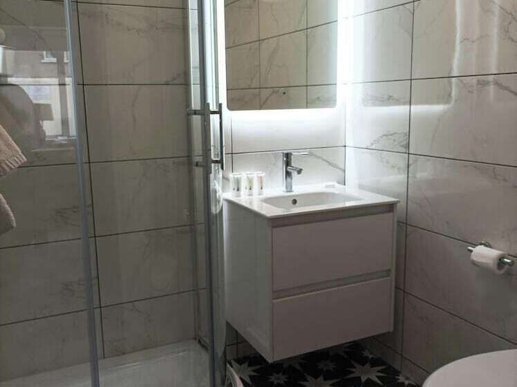 膳宿费 Tom Dick And Harriet S Accommodation