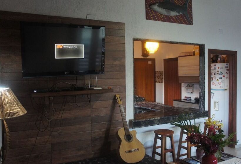 膳宿费 Yellow House