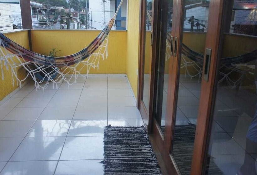 膳宿费 Yellow House