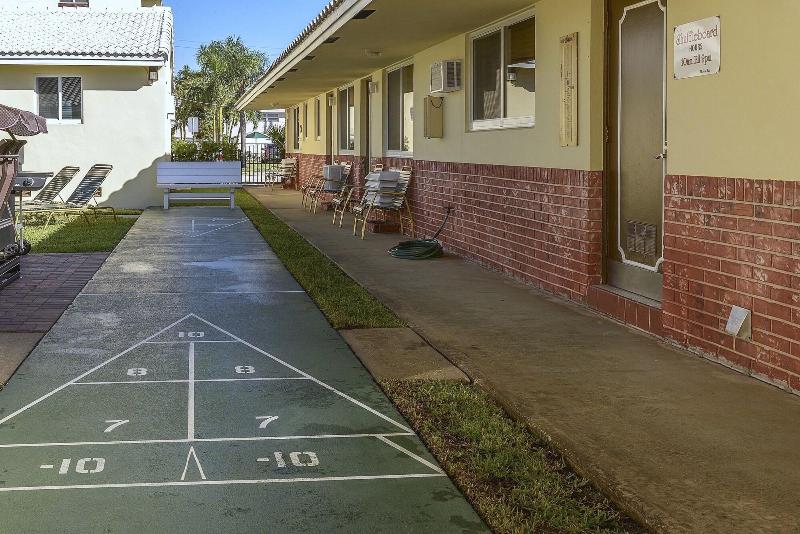 Shell Motel Hollywood