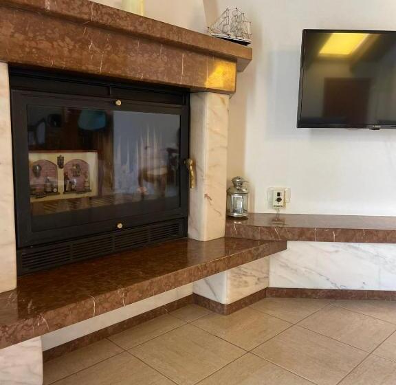 Apartments Athina Orikum