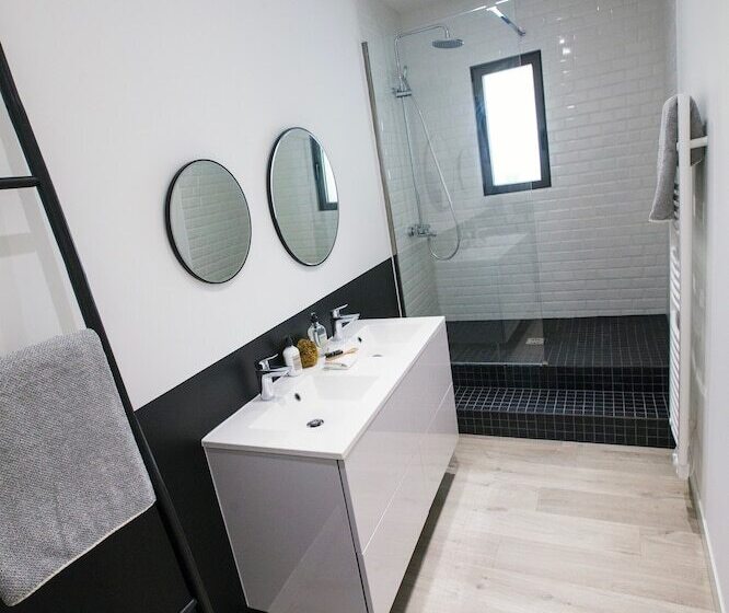 تختخواب و صبحانه Antichambre