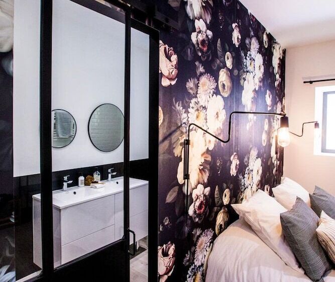 تختخواب و صبحانه Antichambre