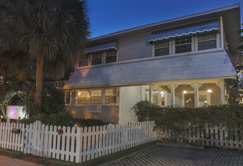 Bed and Breakfast Meranova Guest Inn