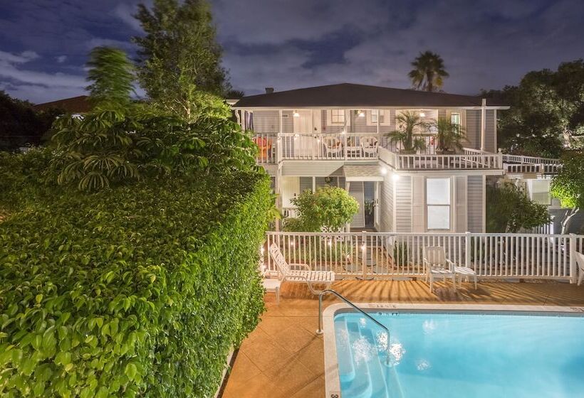 Bed and Breakfast Meranova Guest Inn