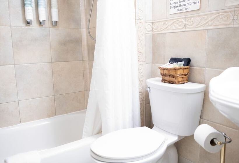 住宿加早餐  Meranova Guest Inn