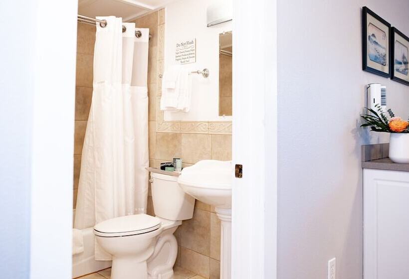 住宿加早餐  Meranova Guest Inn