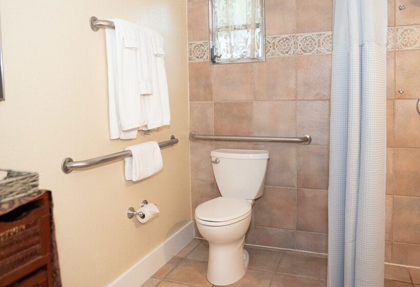 Bed and Breakfast Meranova Guest Inn