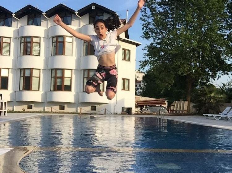 Bed and Breakfast Parla Beach Otel