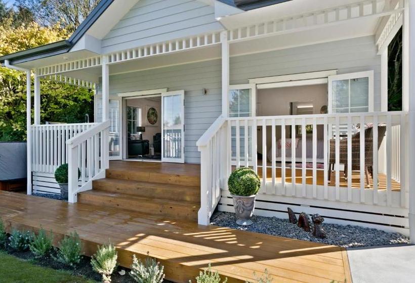 ベッドアンドブレックファースト The Retreat Luxury Garden Villa