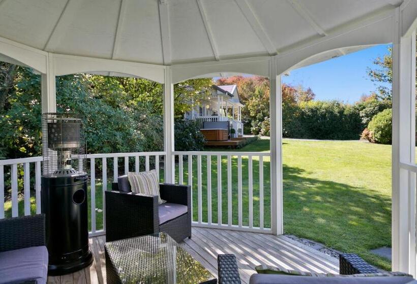 ベッドアンドブレックファースト The Retreat Luxury Garden Villa