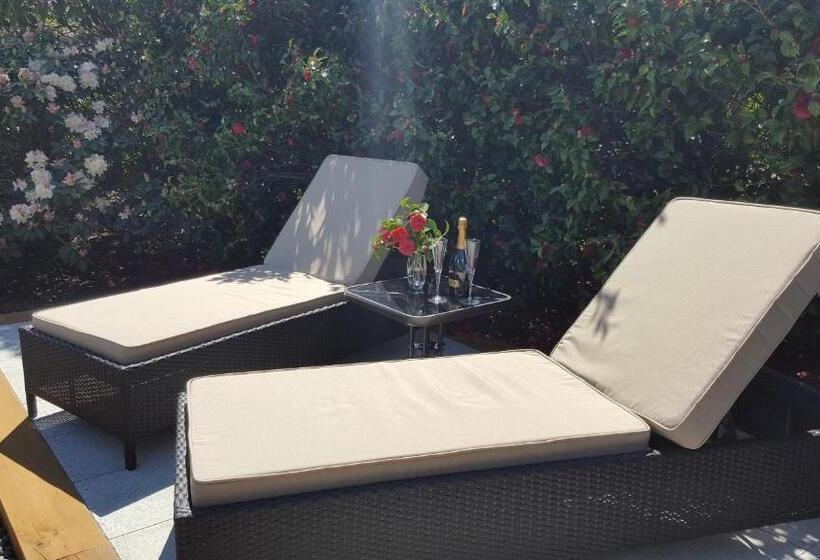 ベッドアンドブレックファースト The Retreat Luxury Garden Villa