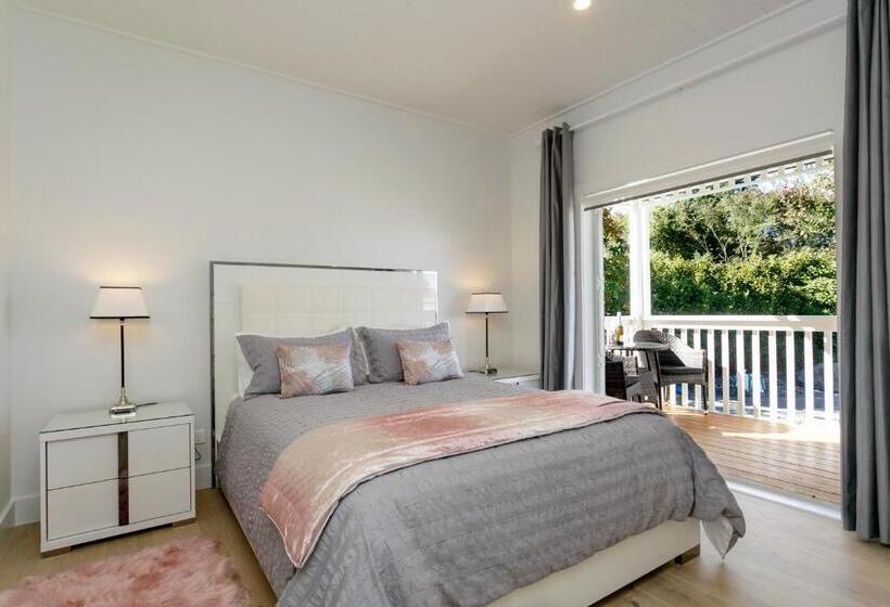 ベッドアンドブレックファースト The Retreat Luxury Garden Villa