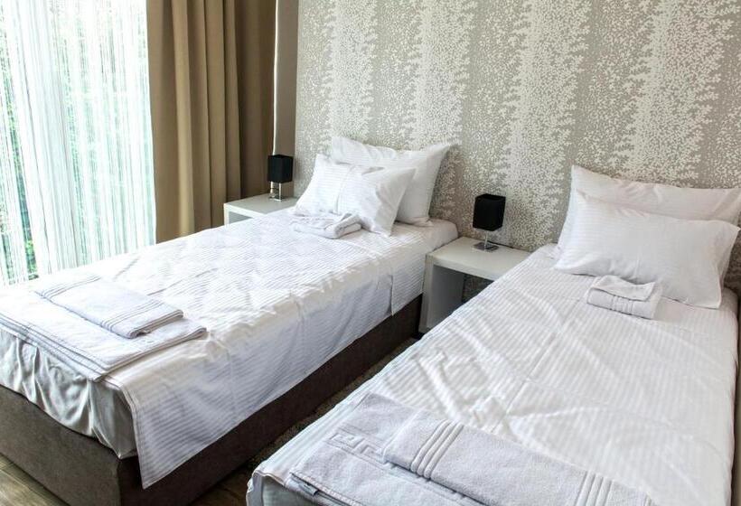 تختخواب و صبحانه Zam Residence