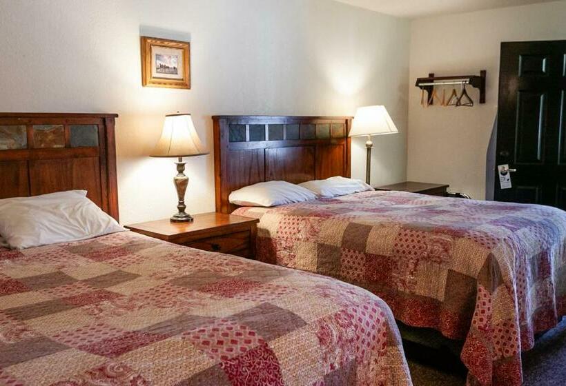 Circle R Motel