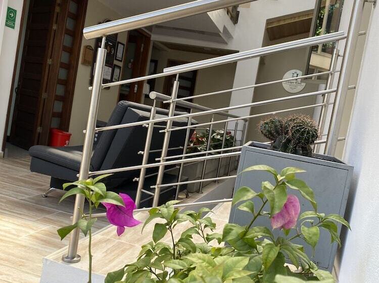 Отель Campo Real