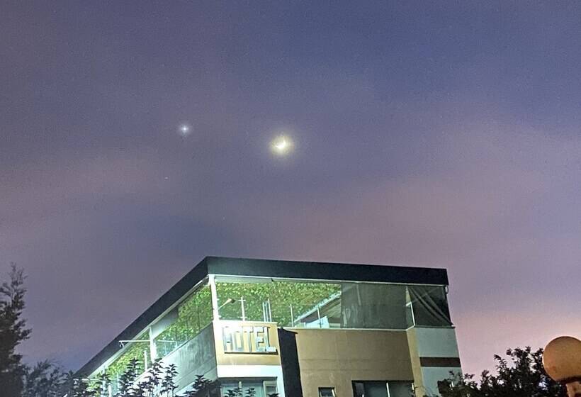 Отель Campo Real