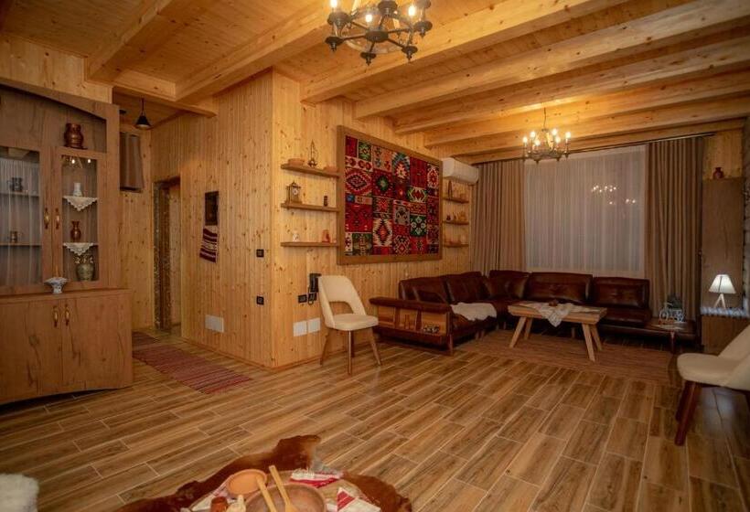 هتل Grandpa S House