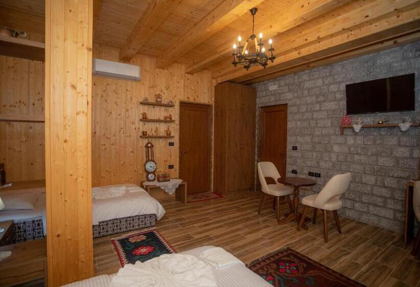 هتل Grandpa S House