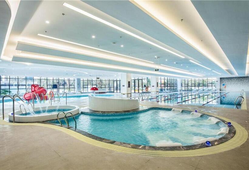 בית מלון כפרי Howard Johnson New District Plaza Ziyang