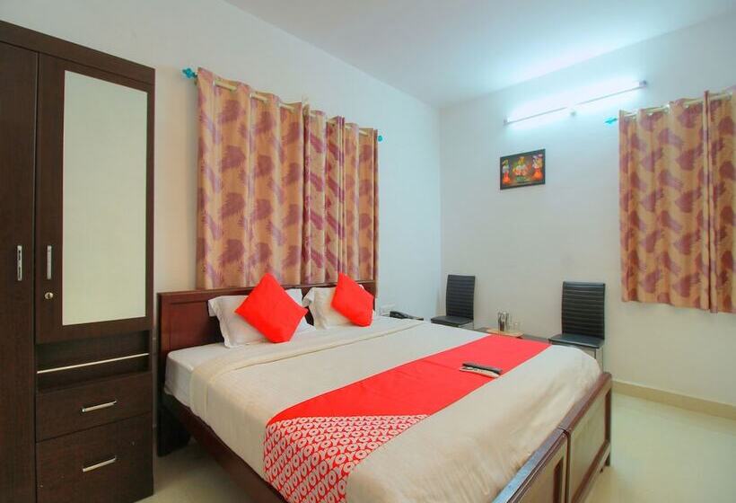 酒店 Lalana Residency