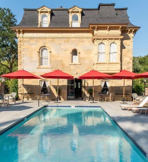 Отель The Francis House