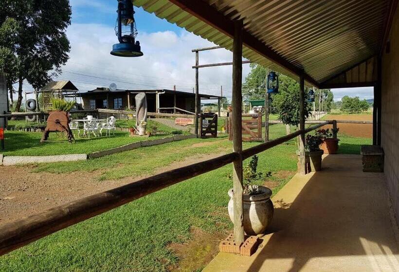 בית מלון כפרי The Little Club Getaway At The Hay Barn