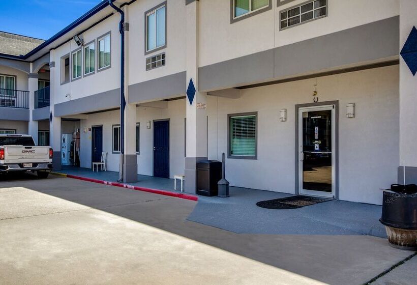 汽车旅馆  Executive Inn & Suites