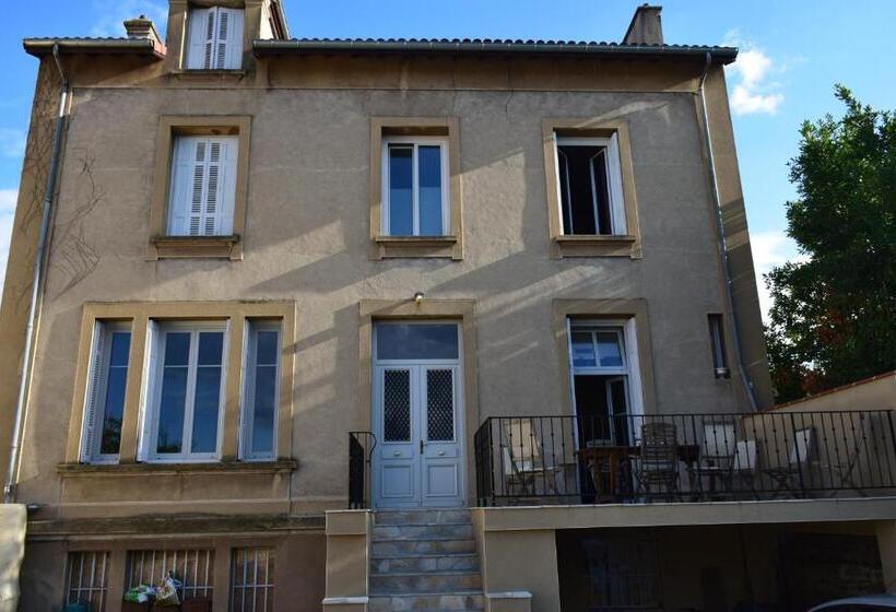 膳宿费 Clochi Clocha