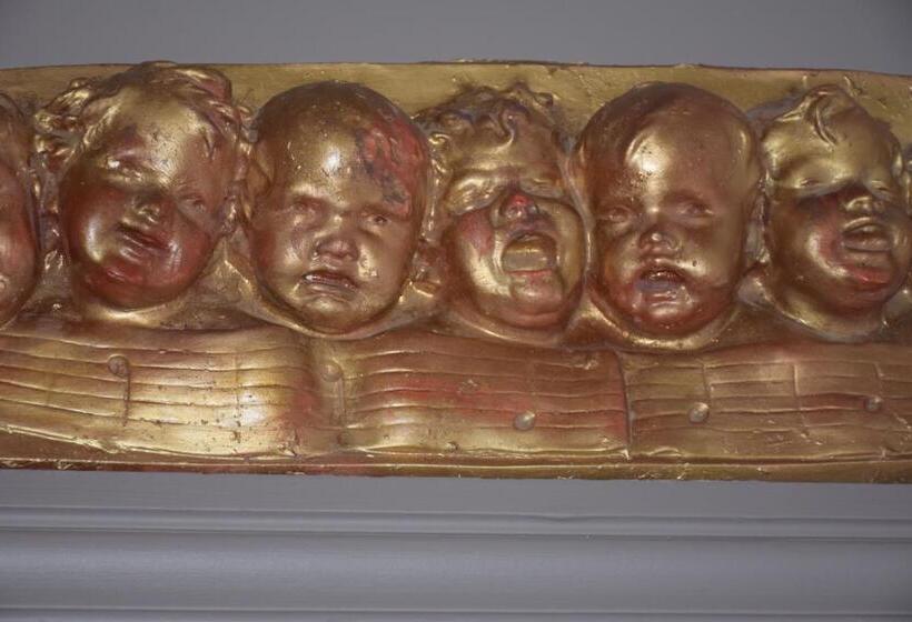 膳宿费 Clochi Clocha