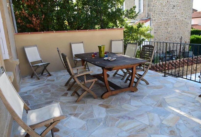 膳宿费 Clochi Clocha