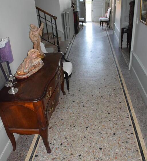 膳宿费 Clochi Clocha