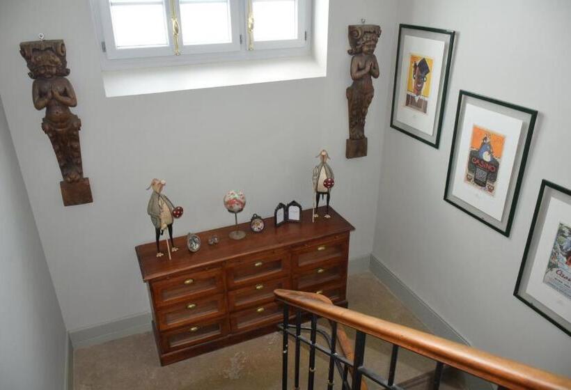 膳宿费 Clochi Clocha