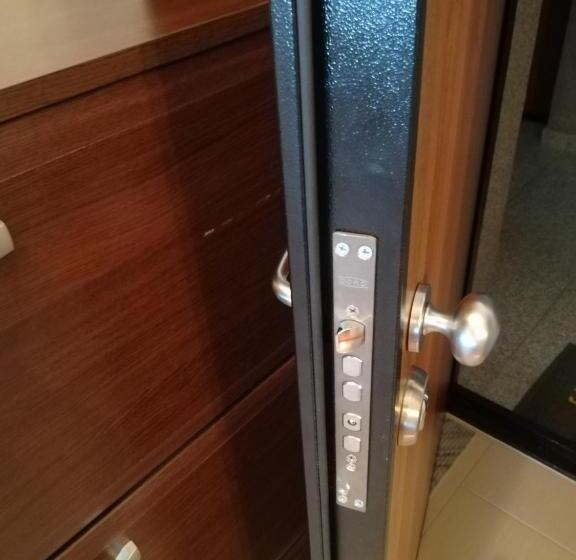 پانسیون Omega