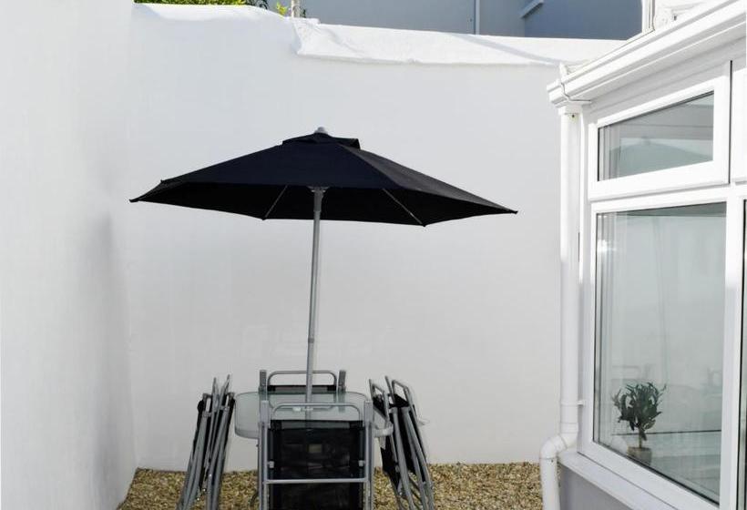 پانسیون One Caprera Guest House