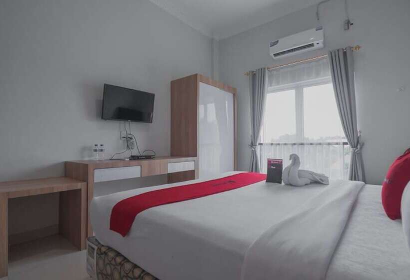 Пансион Reddoorz Near Hermes Place Polonia Medan