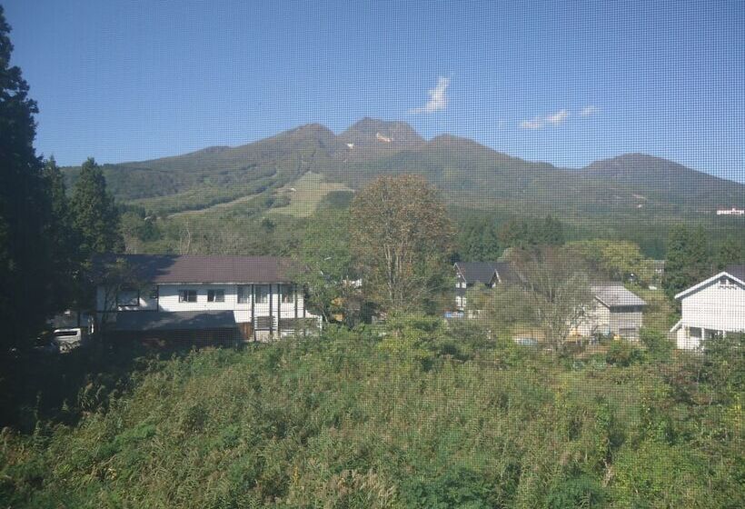 Ryokan Cafe Cerisier栖里時絵