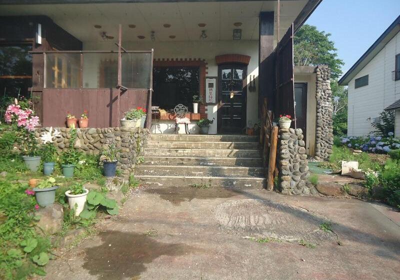 Ryokan Cafe Cerisier栖里時絵