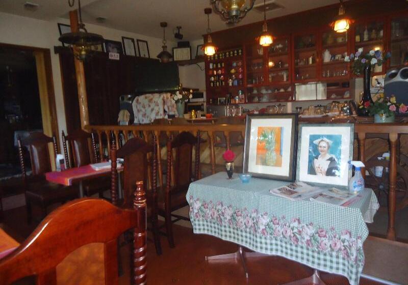 Ryokan Cafe Cerisier栖里時絵
