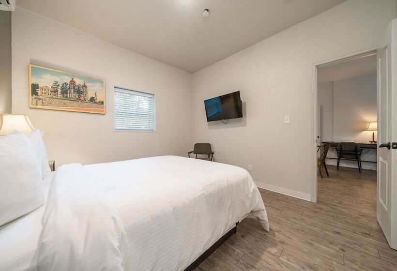 Общежитие Best Court