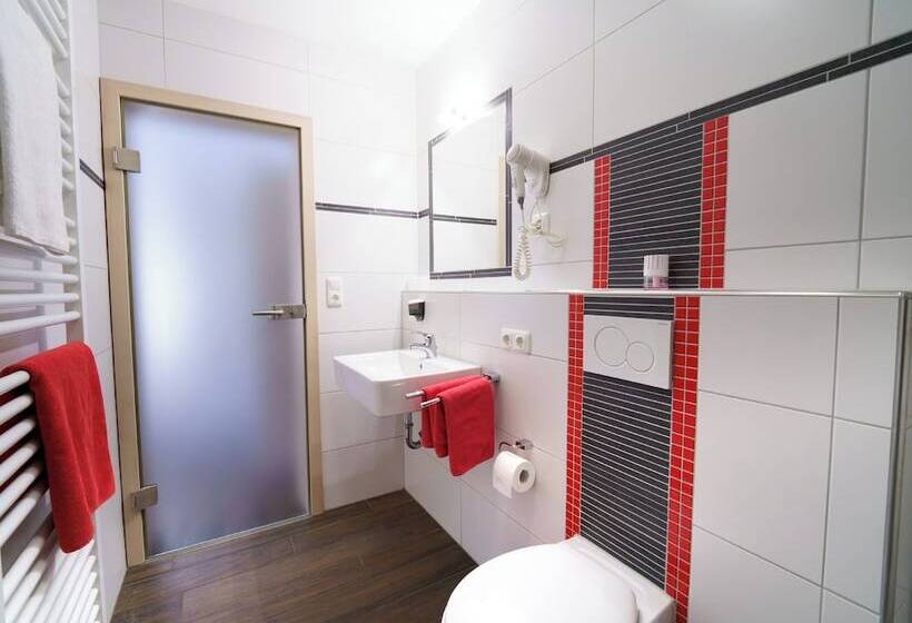 ユースホステル Gasthaus Schwarzer Adler