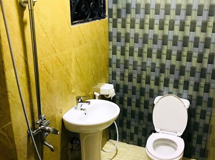 هاستل Savannah House