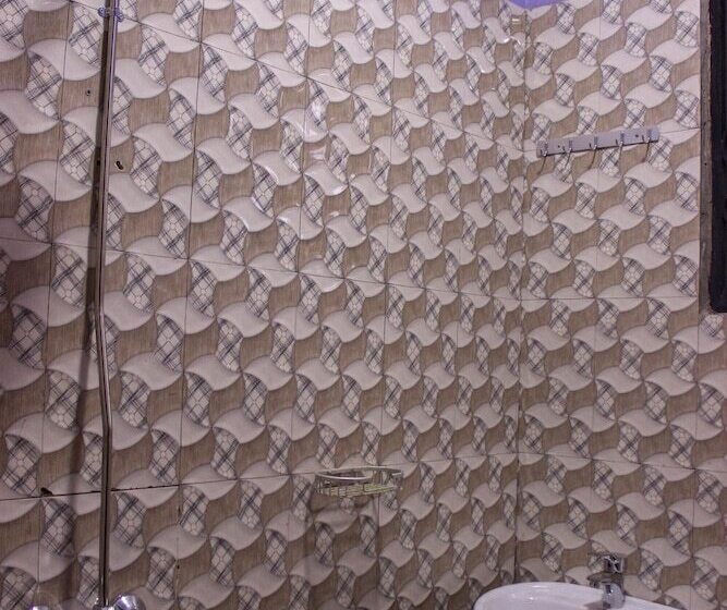 هاستل Savannah House